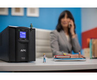 APC Smart-UPS (1500VA/900W, 8x IEC, AVR, LCD) - 545947 - zdjęcie 9